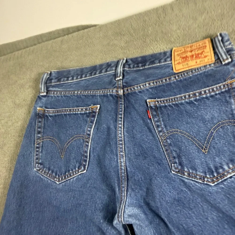 Levis 505 Regular Fit Straight Leg Jeans Mens 36x30 Medium Wash Blue Denim